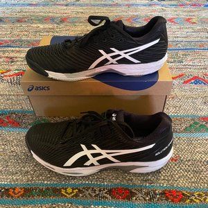 Men’s Black / White ASICS Solution Speed FF2 tennis shoes size 11